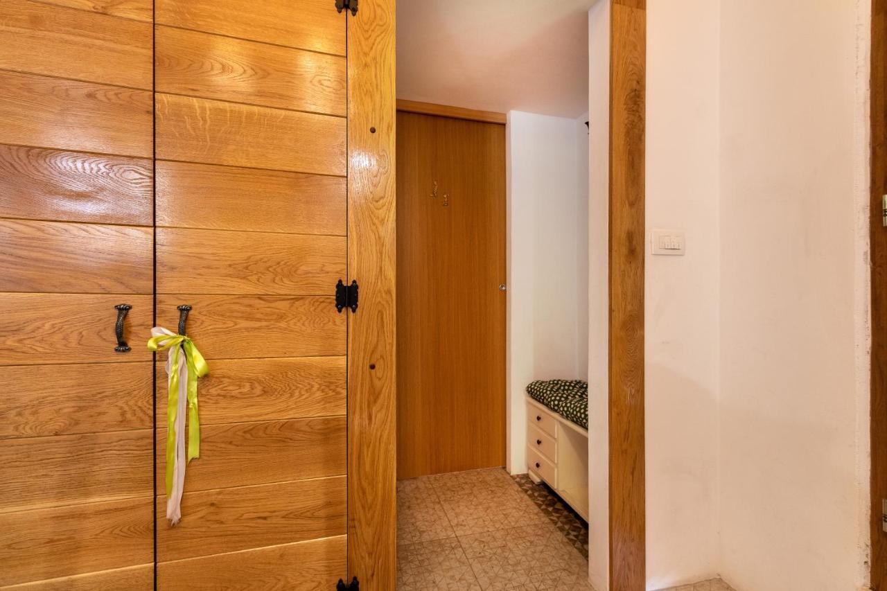 Apartment Tara Kastela Bagian luar foto